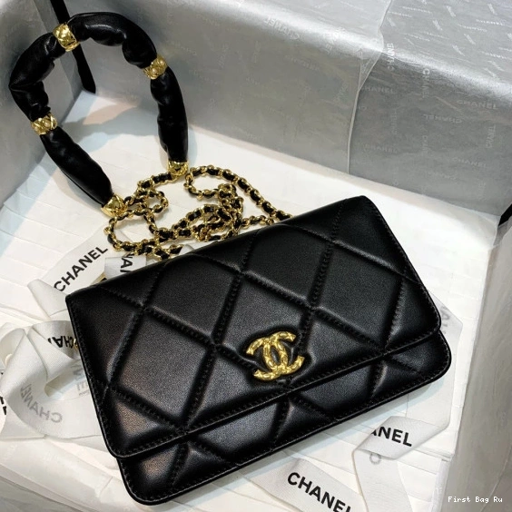 First Bag Ru CHANEL WALLET 0825
